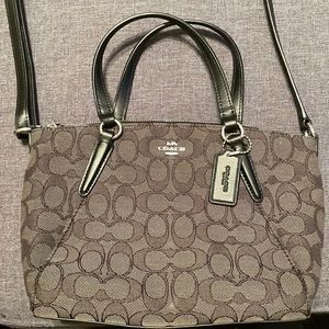 Classic Coach crossbody